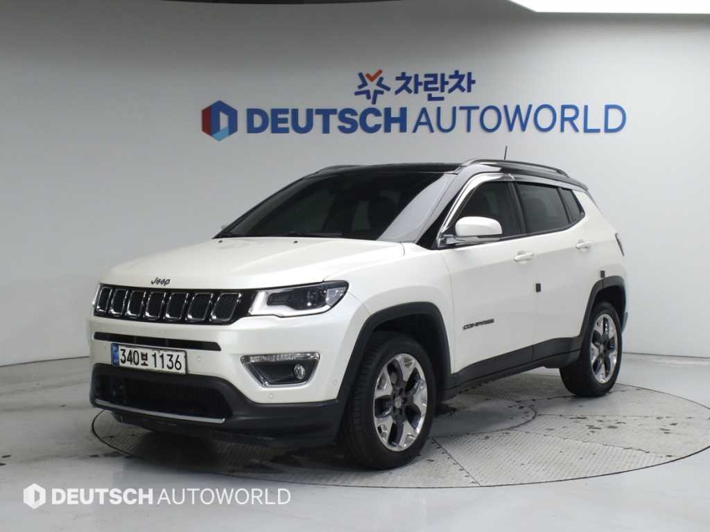 지프 컴패스(MP) 2.4 AWD 리미티드 하이 - 이미지 12