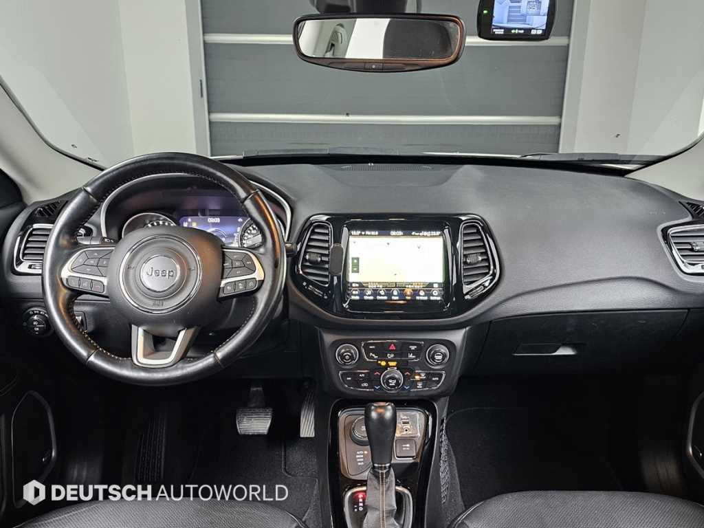 지프 컴패스(MP) 2.4 AWD 리미티드 하이 - 이미지 4