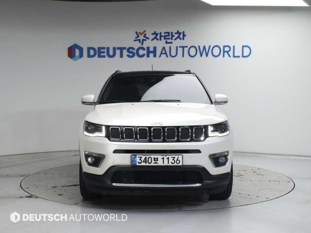 지프 컴패스(MP) 2.4 AWD 리미티드 하이 - 이미지 2