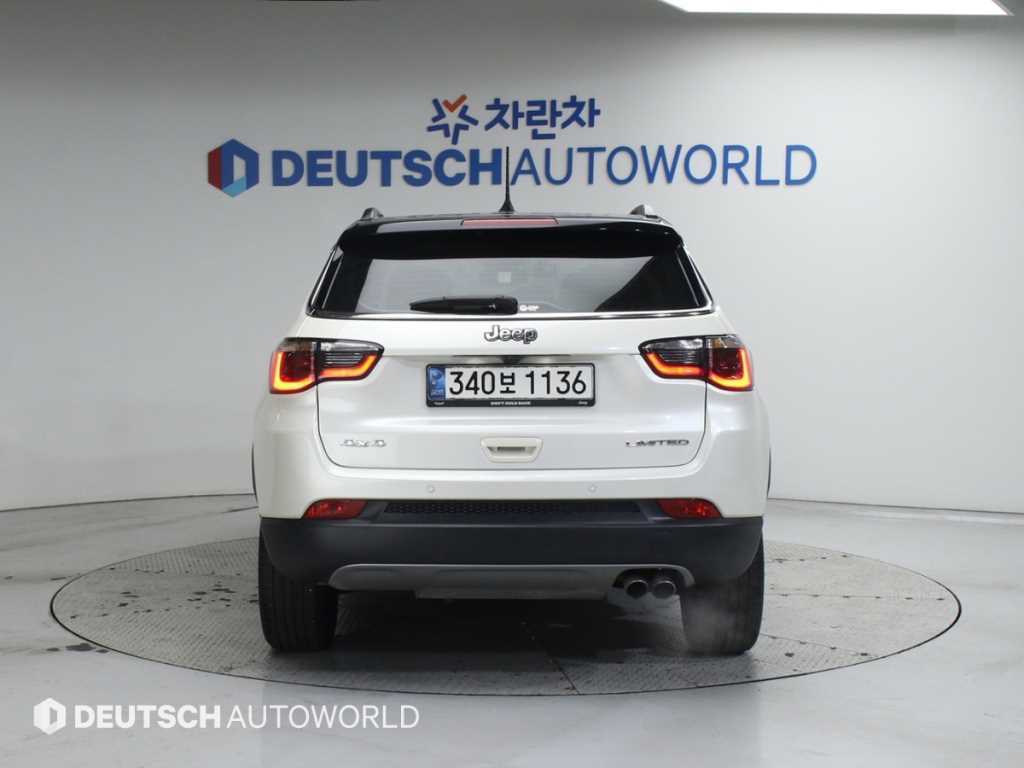 지프 컴패스(MP) 2.4 AWD 리미티드 하이 - 이미지 5