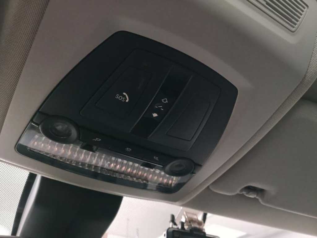 BMW X3(2세대) 20d xDrive M 에어로다이나믹 - 이미지 15