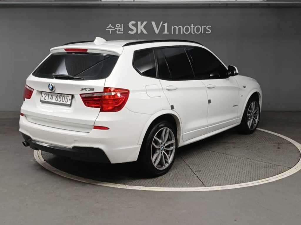 BMW X3(2세대) 20d xDrive M 에어로다이나믹 - 이미지 6