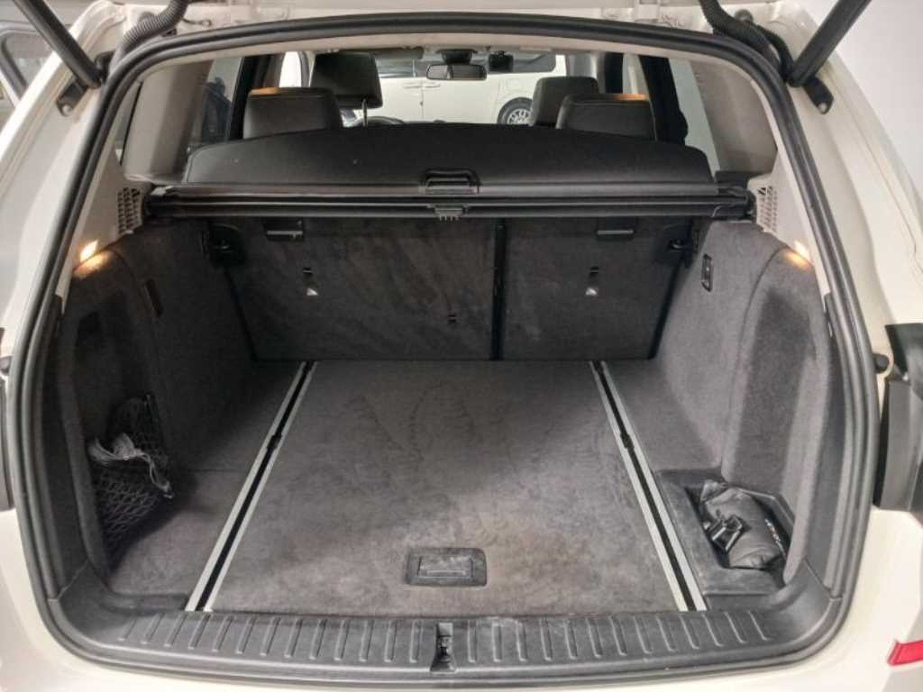 BMW X3(2세대) 20d xDrive M 에어로다이나믹 - 이미지 7