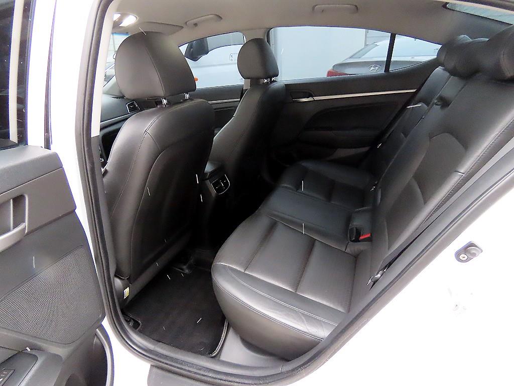 현대 아반떼AD 1.6 디젤 프리미엄 - 이미지 10