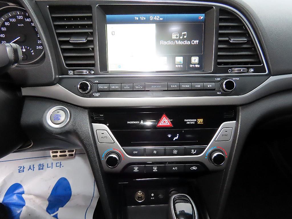 현대 아반떼AD 1.6 디젤 프리미엄 - 이미지 12