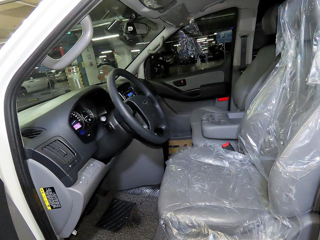 현대 더 뉴그랜드스타렉스 3인승 디젤 밴 스타일 - 이미지 16