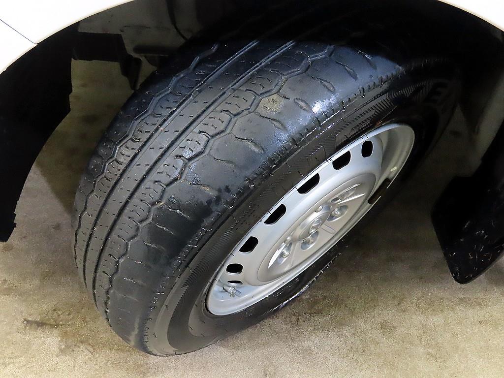 현대 더 뉴그랜드스타렉스 3인승 디젤 밴 스타일 - 이미지 15