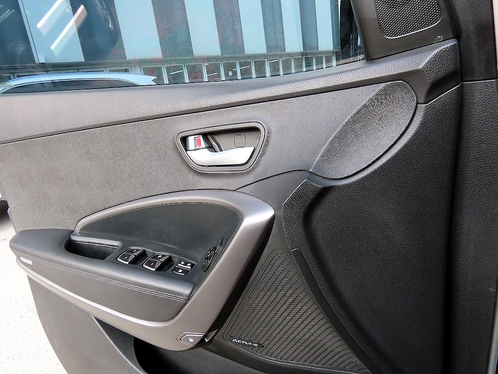 현대 싼타페(DM) 디젤 R2.0 4WD 프리미엄 - 이미지 3