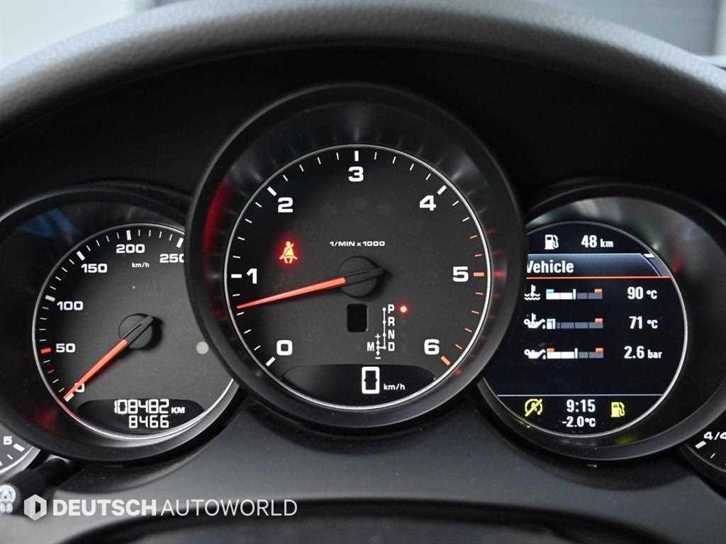 포르쉐 카이엔(2세대) 디젤 3.0 플래티넘에디션 - 이미지 19