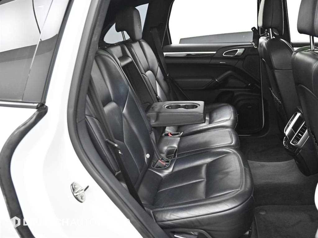 포르쉐 카이엔(2세대) 디젤 3.0 플래티넘에디션 - 이미지 8