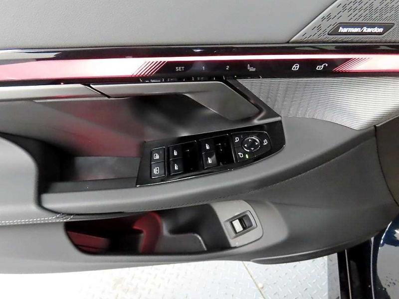 BMW 5시리즈(8세대) 530e M 스포츠 - 이미지 13