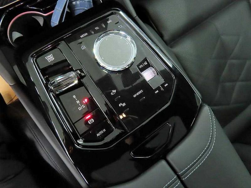 BMW 5시리즈(8세대) 530e M 스포츠 - 이미지 20