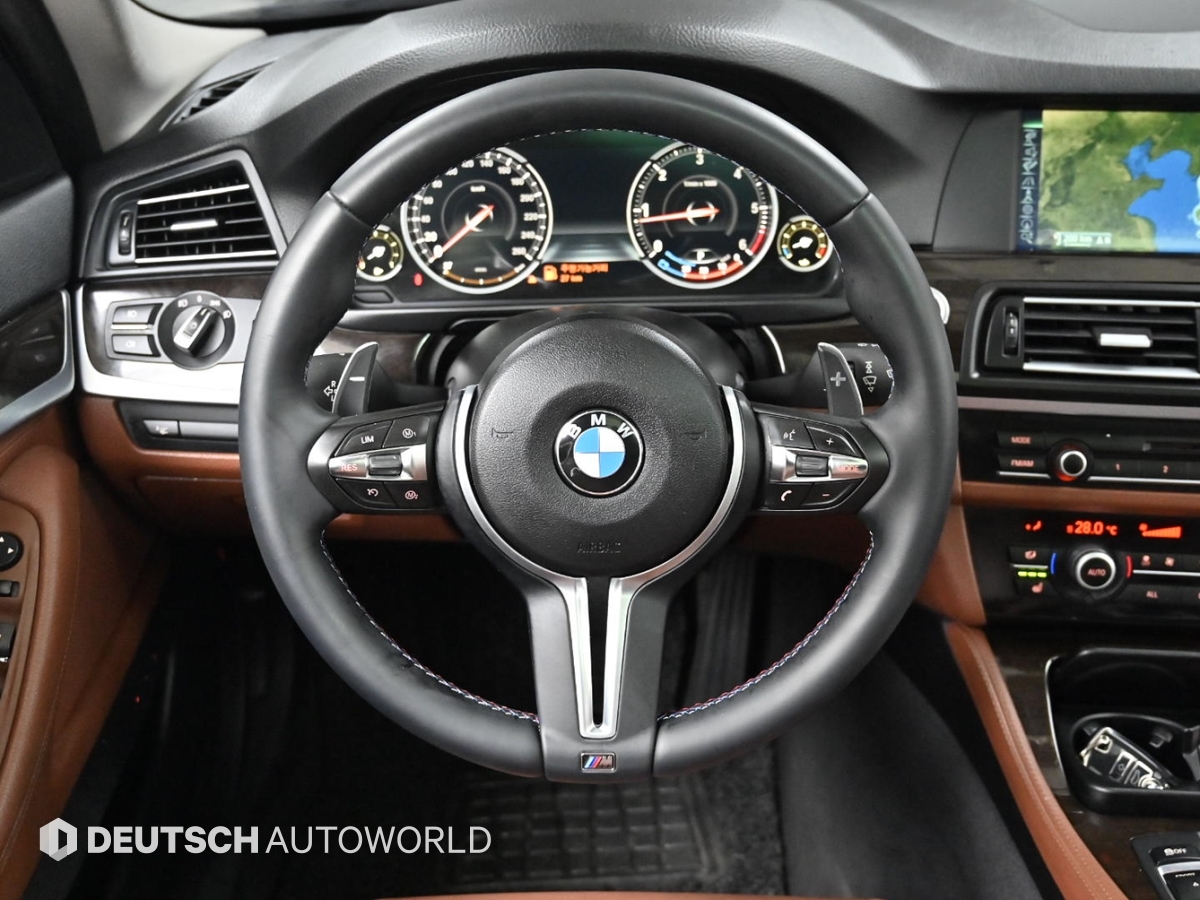 BMW 5시리즈(6세대) 520d - 이미지 14