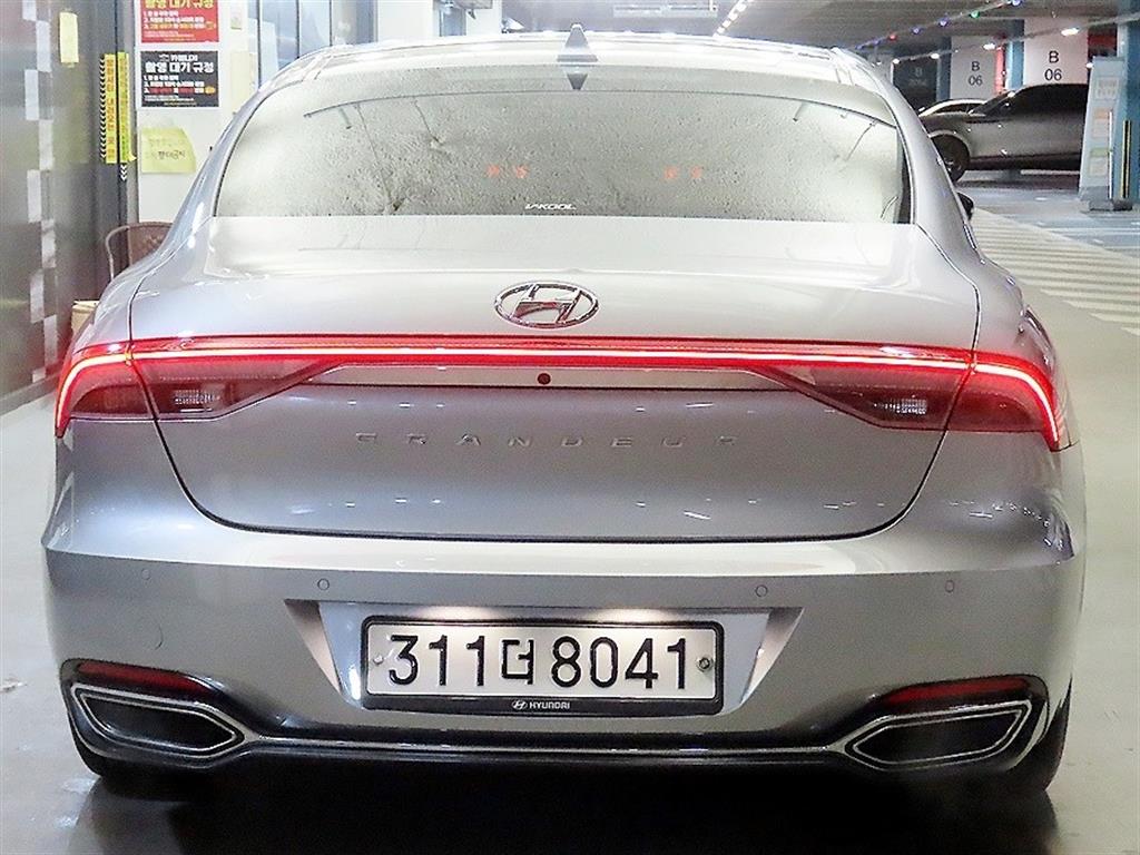 현대 더 뉴그랜저IG 가솔린 2.5 프리미엄 초이스 - 이미지 10