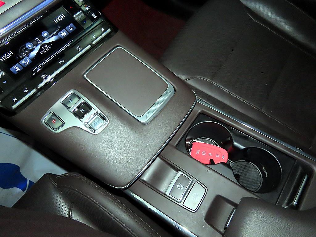 현대 더 뉴그랜저IG 가솔린 2.5 프리미엄 초이스 - 이미지 6