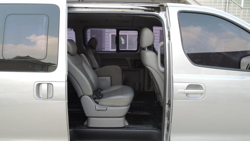 현대 그랜드스타렉스 12인승 디젤 CVX 럭셔리 - 이미지 7