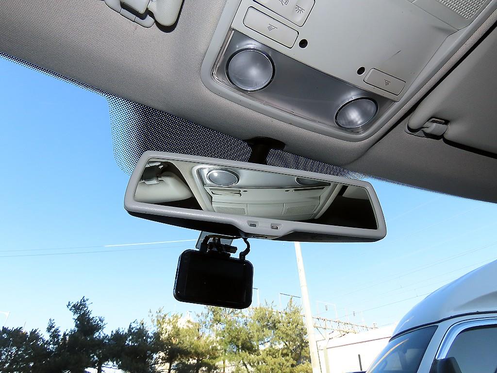 폭스바겐 티구안 2.0 TDI 블루모션 컴포트 - 이미지 17