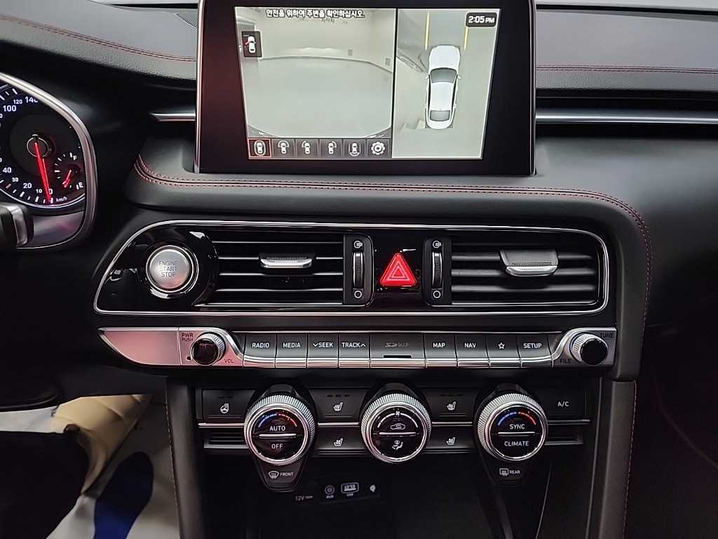 제네시스 G70 2.0T 스포츠 패키지 - 이미지 4