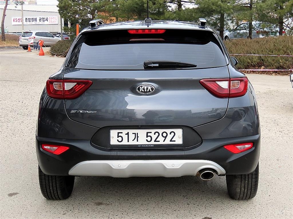 기아 스토닉 1.4 가솔린 프레스티지 - 이미지 4