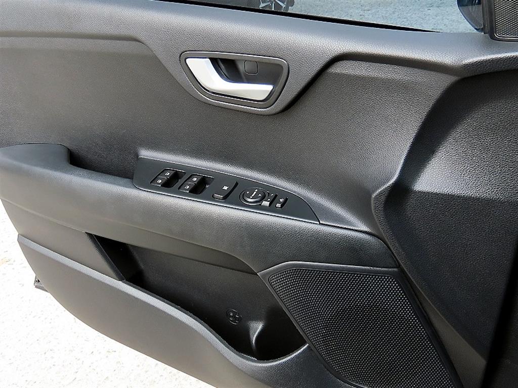 기아 스토닉 1.4 가솔린 프레스티지 - 이미지 2