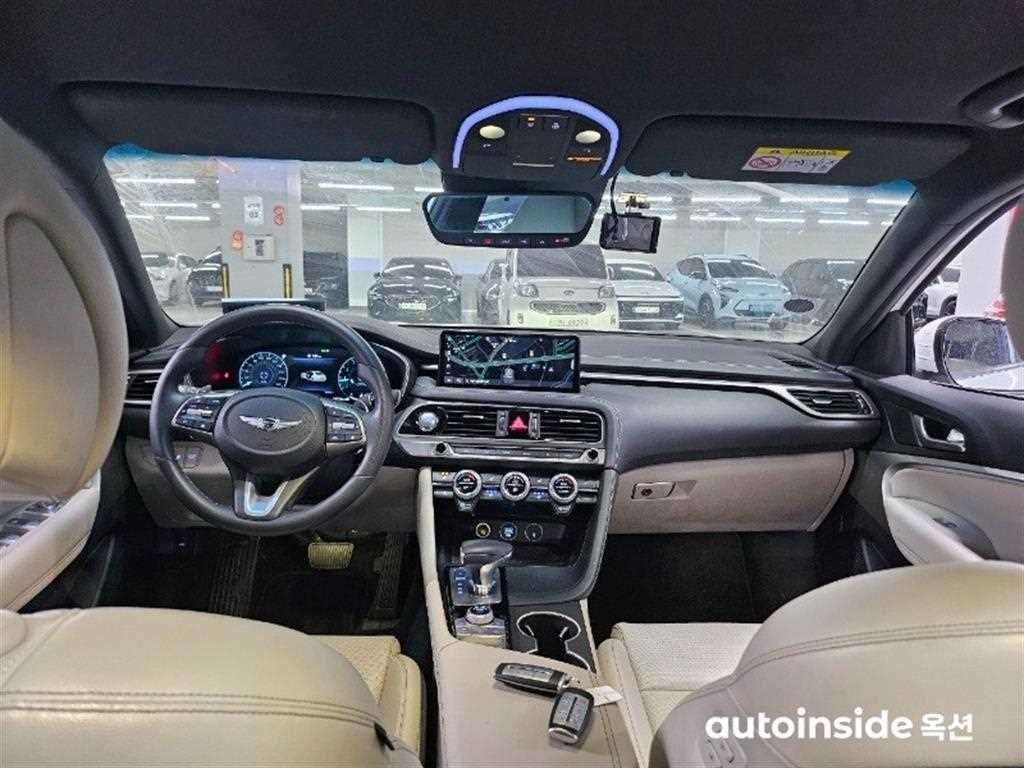 제네시스 더 뉴G70 가솔린 2.0T 2WD 기본형 - 이미지 3