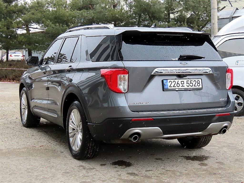 포드 익스플로러(6세대) 2.3 AWD 리미티드 - 이미지 10