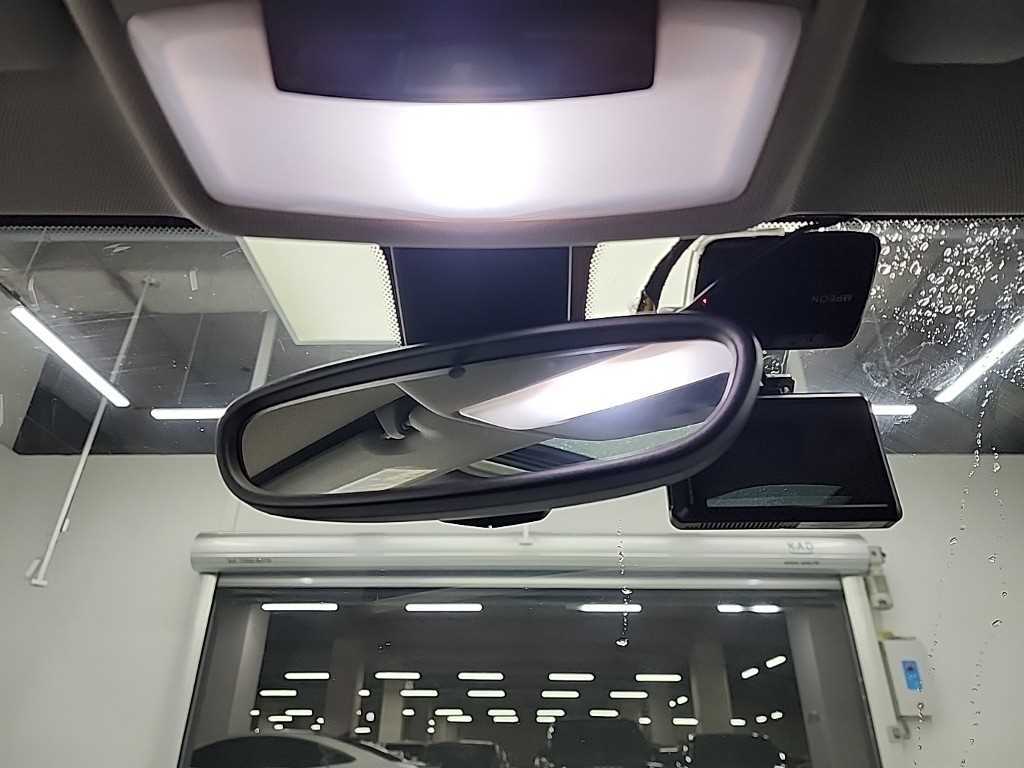 BMW 1시리즈(2세대) 5도어 118d 스포츠 라인 - 이미지 13