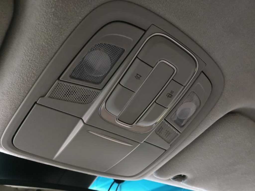 현대 싼타페(TM) R2.0 2WD 프레스티지 - 이미지 2