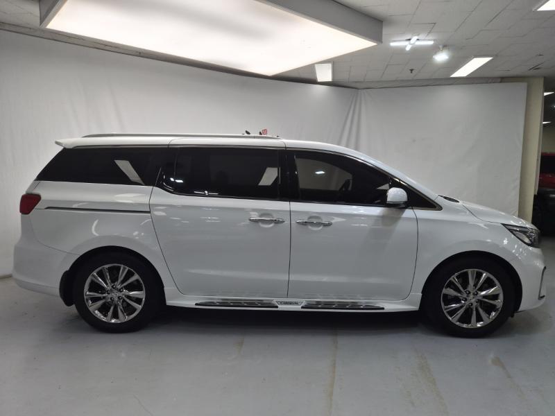 기아 더 뉴카니발 9인승 디젤 노블레스 스페셜 - 이미지 19