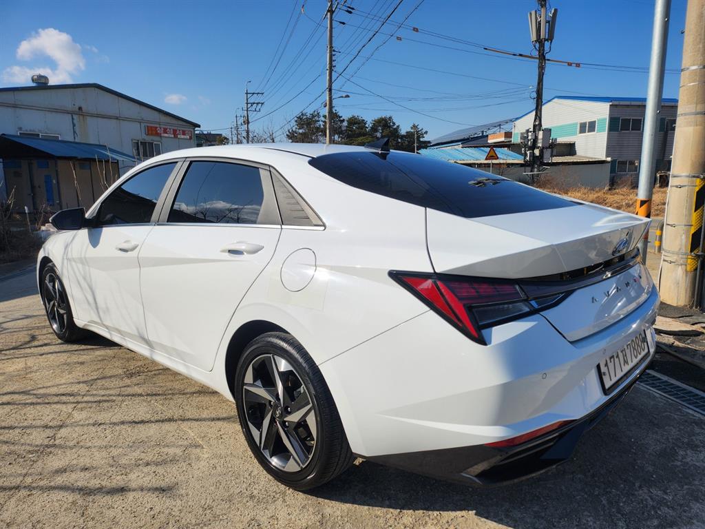 현대 아반떼(CN7) 1.6 가솔린 인스퍼레이션 - 이미지 18