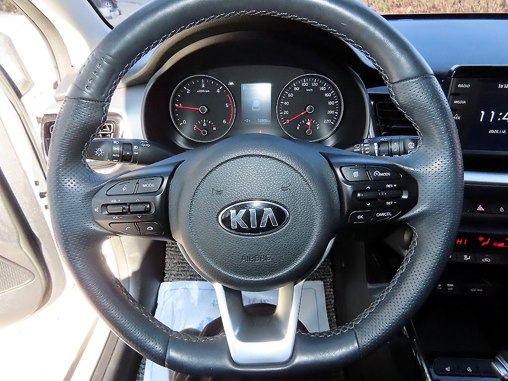 기아 스토닉 U2 1.6 디젤 프레스티지 - 이미지 6