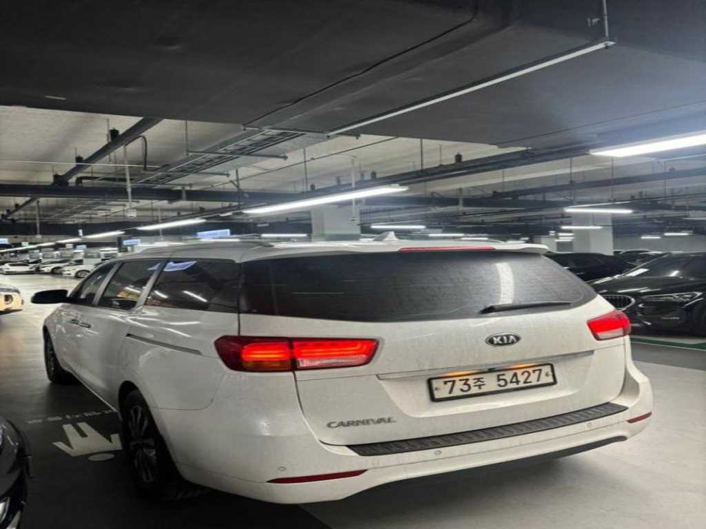 기아 올 뉴카니발 11인승 디젤 프레스티지 - 이미지 5