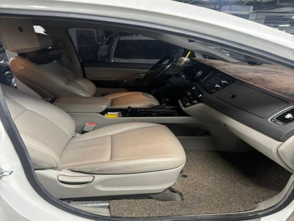 기아 올 뉴카니발 11인승 디젤 프레스티지 - 이미지 3