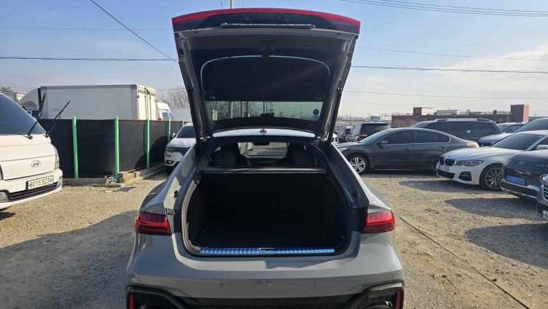 아우디 RS7(2세대) 4.0 TFSI 콰트로 - 이미지 2