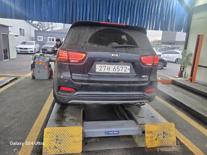기아 더 뉴쏘렌토 디젤 R2.0 2WD 마스터 - 이미지 4