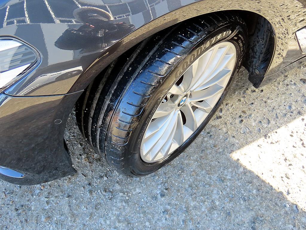 BMW 5시리즈(7세대) 520d 럭셔리 라인플러스 - 이미지 18