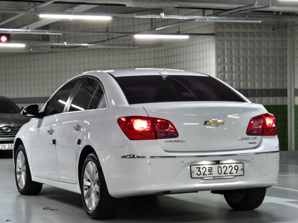 쉐보레 (대우) 어매이징 크루즈 4도어 1.4 터보 LTZ - 이미지 11