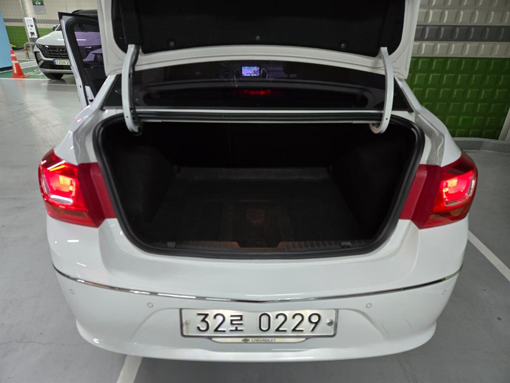 쉐보레 (대우) 어매이징 크루즈 4도어 1.4 터보 LTZ