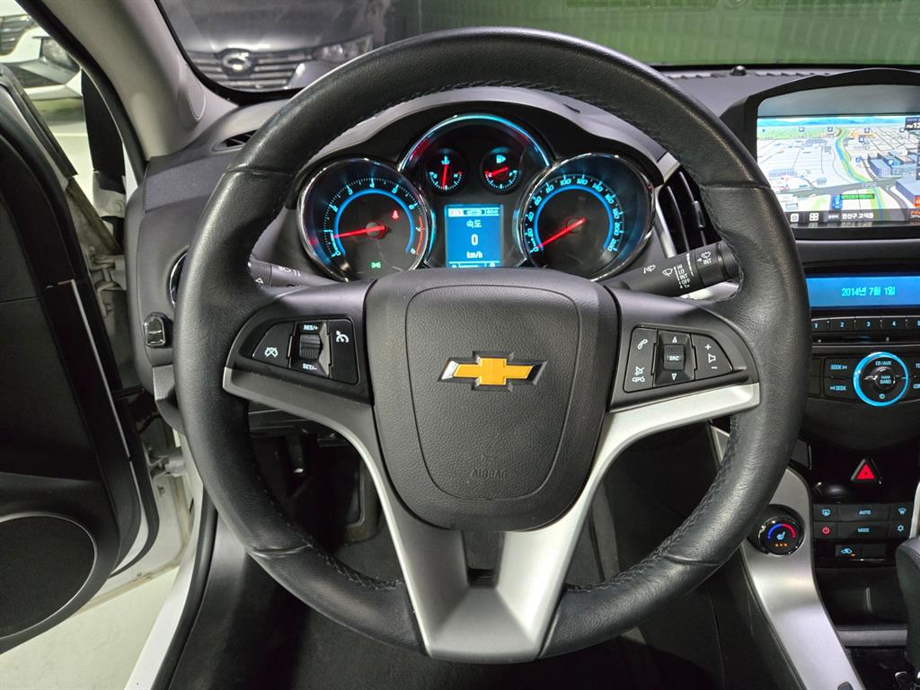 쉐보레 (대우) 어매이징 크루즈 4도어 1.4 터보 LTZ - 이미지 3