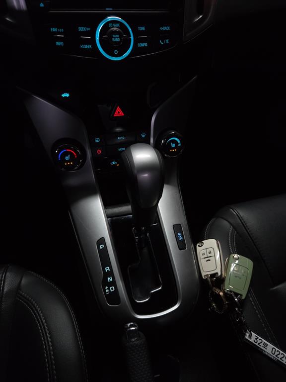 쉐보레 (대우) 어매이징 크루즈 4도어 1.4 터보 LTZ - 이미지 14