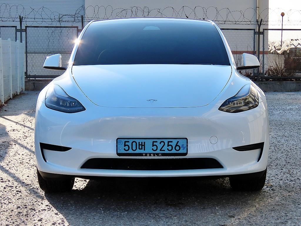 테슬라 모델 Y RWD - 이미지 15