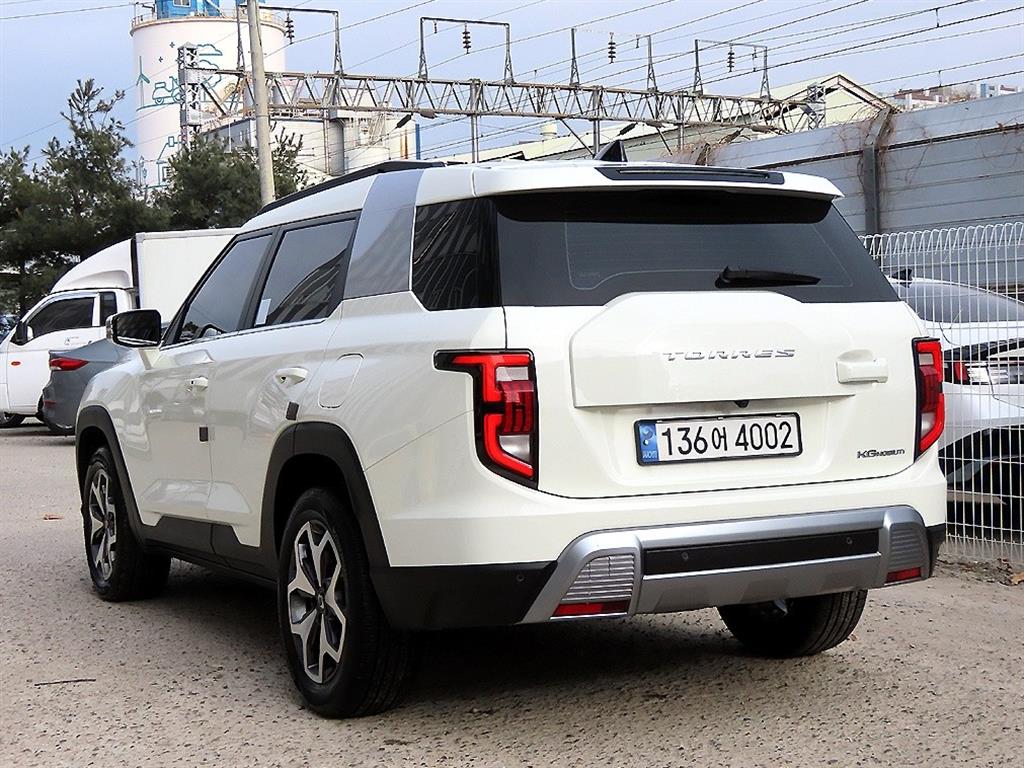 KG모빌리티(쌍용) 토레스 1.5 GDI-T 2WD T7 - 이미지 9