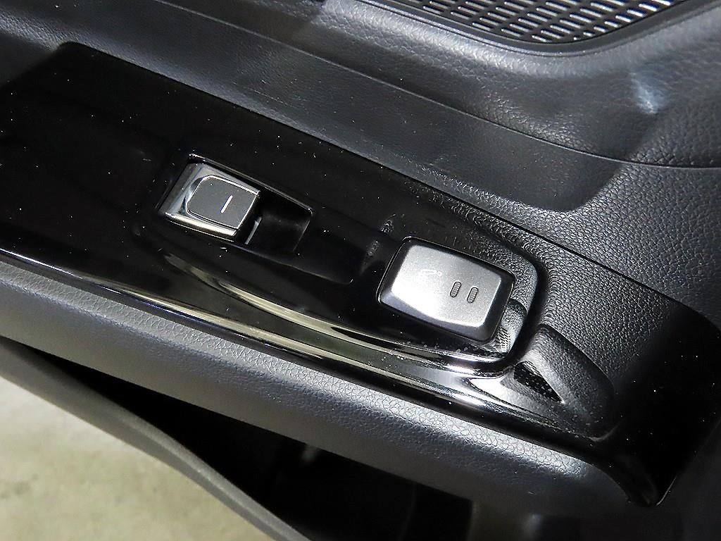 KG모빌리티(쌍용) 올 뉴코란도 1.6 디젤 2WD 딜라이트 플러스 - 이미지 19