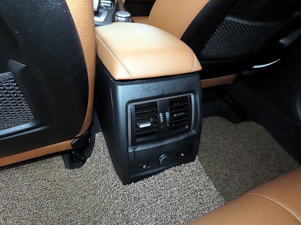 BMW 3시리즈(6세대) 320i 럭셔리 - 이미지 10