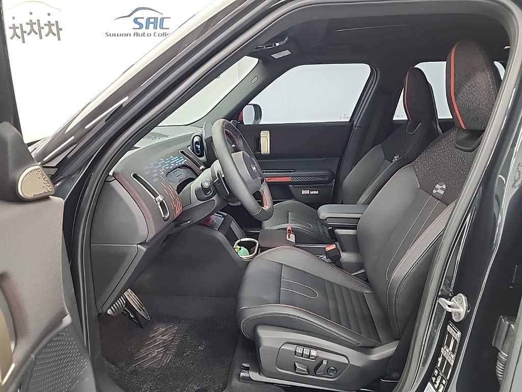 미니 컨트리맨(3세대) 2.0 JCW ALL4 - 이미지 15