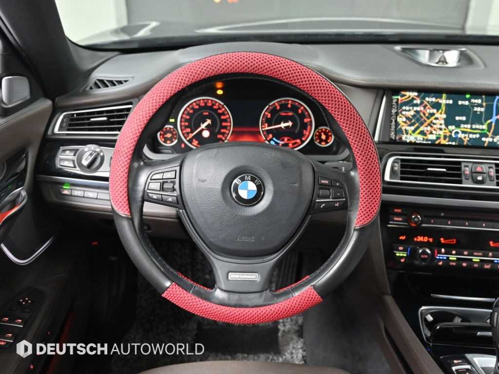 BMW 7시리즈(5세대) 750Li xDrive 인디비쥬얼 - 이미지 11