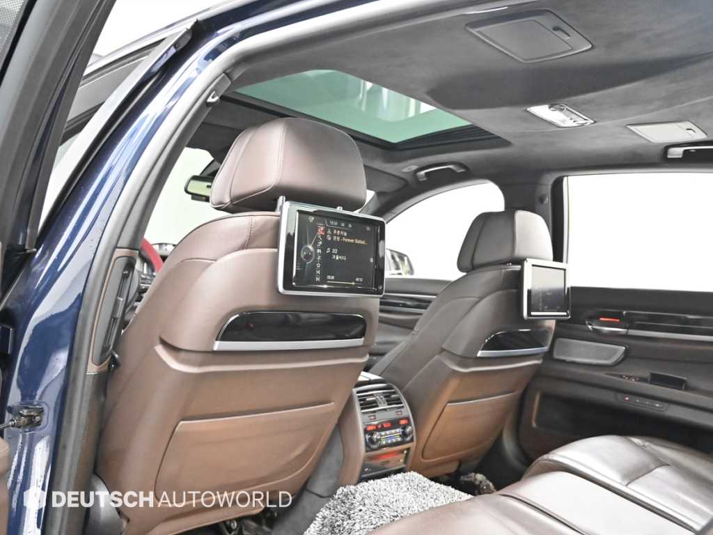 BMW 7시리즈(5세대) 750Li xDrive 인디비쥬얼 - 이미지 18