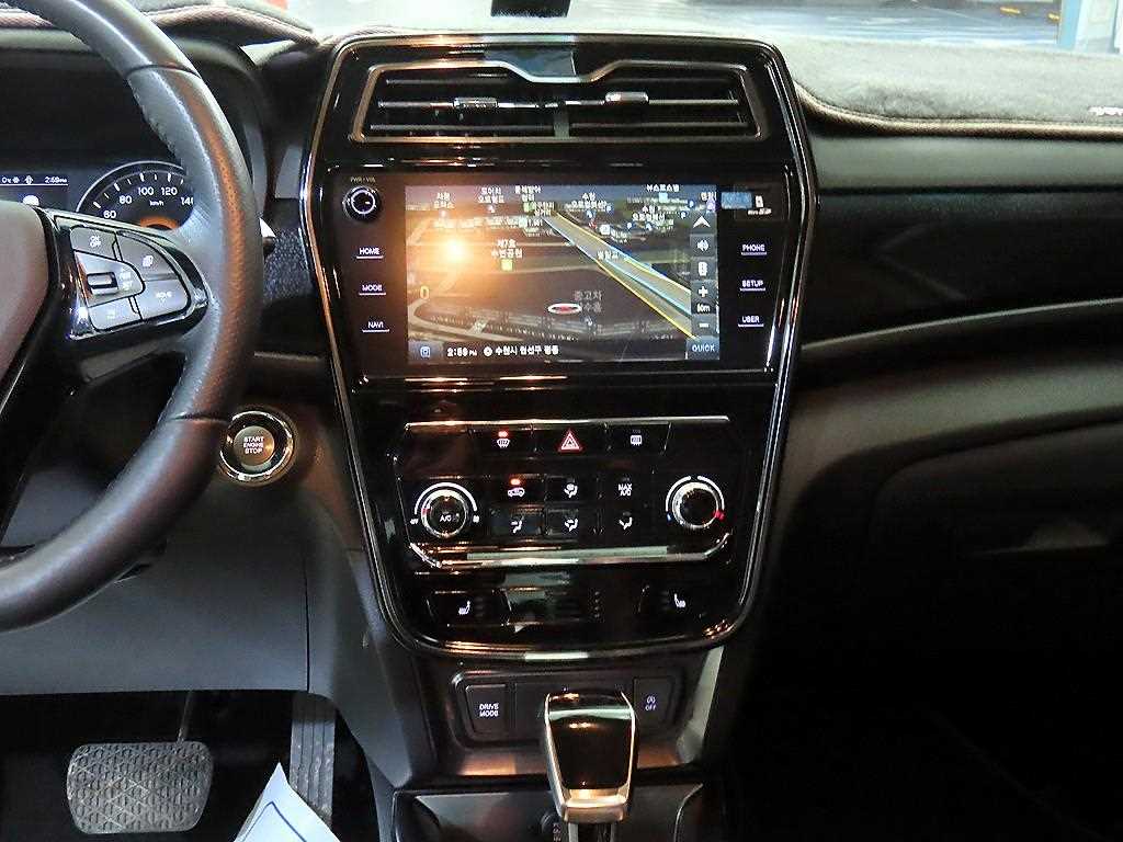 KG모빌리티(쌍용) 베리 뉴 티볼리 1.5 가솔린 2WD V3 - 이미지 3