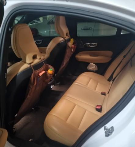 볼보 S60(3세대) 2.0 T5 인스크립션