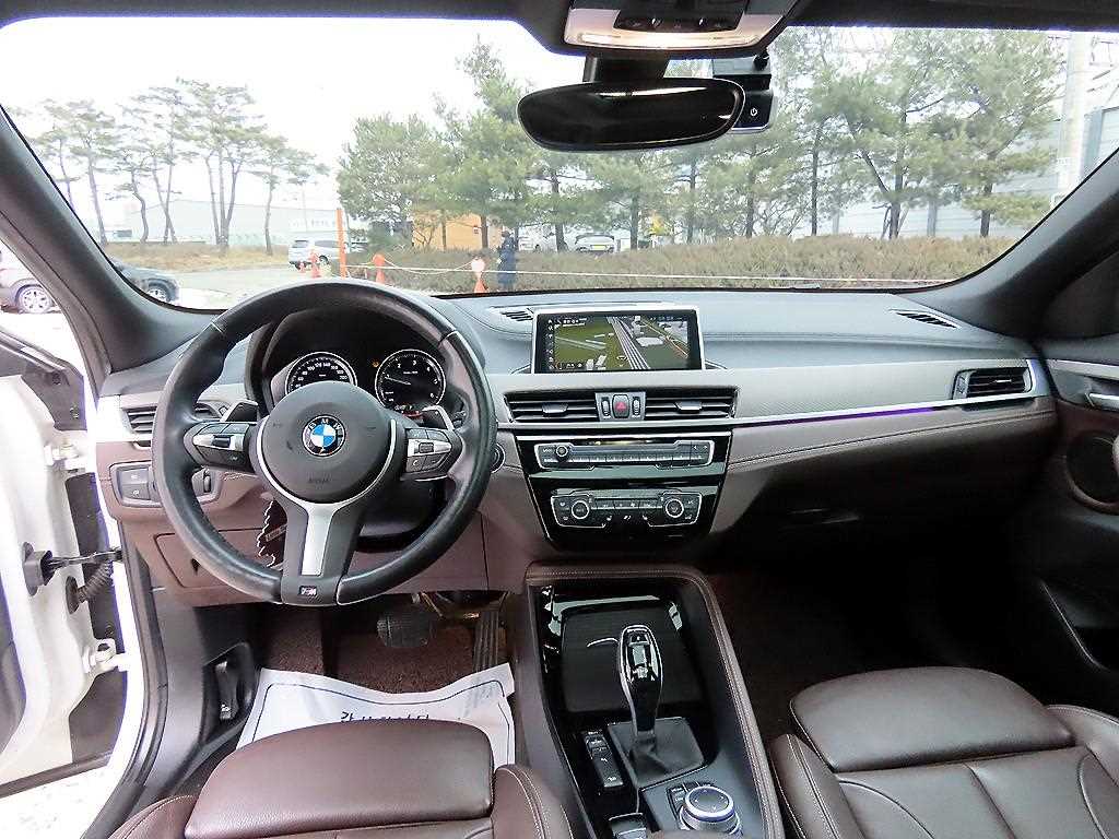 BMW X2 18d xDrive M 스포츠팩 - 이미지 18